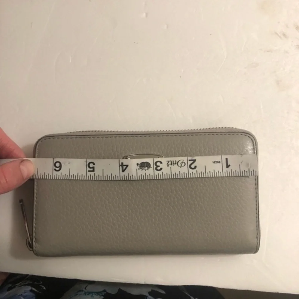 Michael kors gray leather zipper clutch wallet